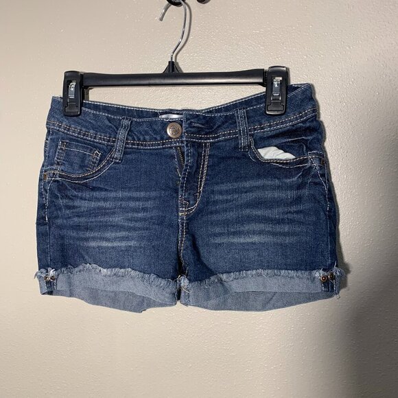 No Boundaries jean shorts with cuff - size 7 - Picture 1 of 4